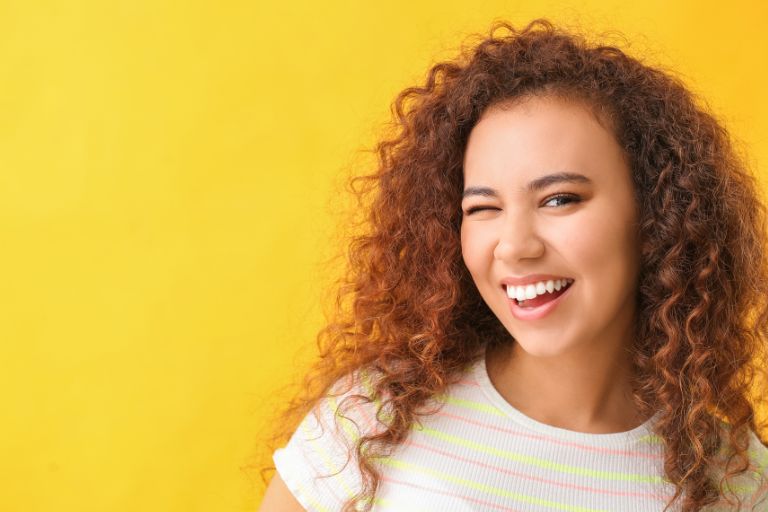 Cómo afecta el estrés a tu salud bucodental y qué hacer para prevenirlo