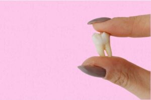 Apiñamiento dental ¿Cómo corregirlo con un tratamiento profesional?