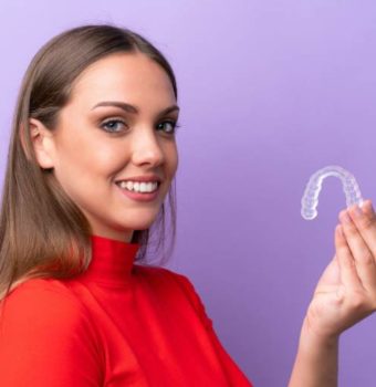 ¿Es realmente la ortodoncia invisible totalmente invisible?